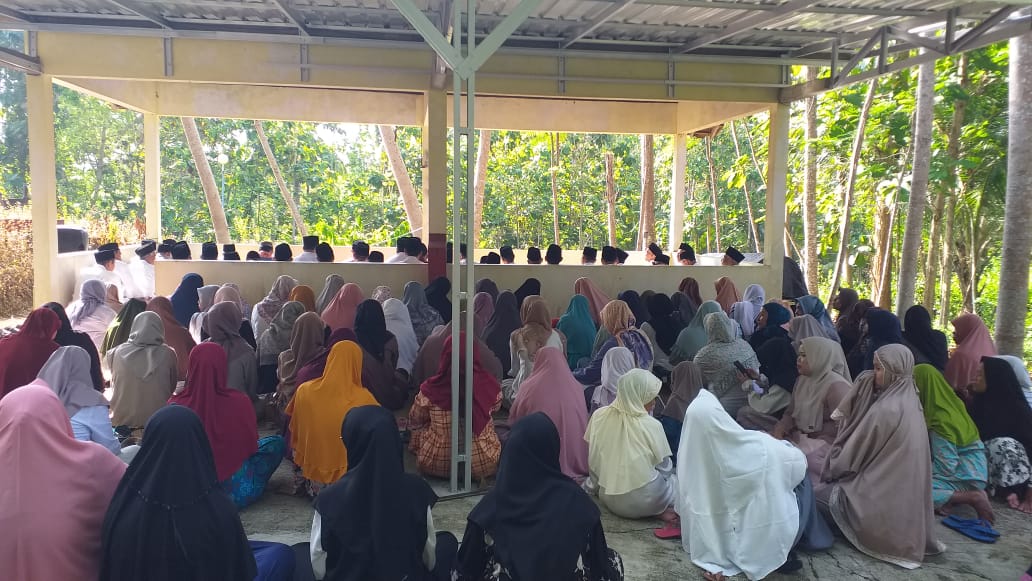 Tradisi Ziarah Kubur